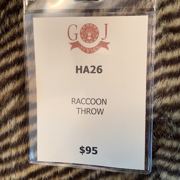 Faux Raccoon Throw. 72” x 98”. NWT  Absolutely Gorgeous! - Picture 5 of 6